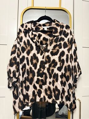H&M Leopard Resort Shirt